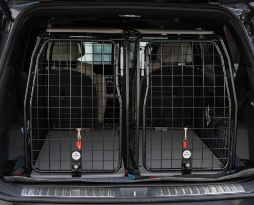 2 stk Artfex Medium Hundebur i en KIA EV9