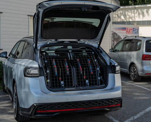 Artfex Hundegrind M2 dobbelt dør i VW ID.7 Tourer