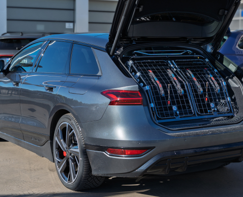 Artfex Hundegrind M2 i Audi A6 E-tron