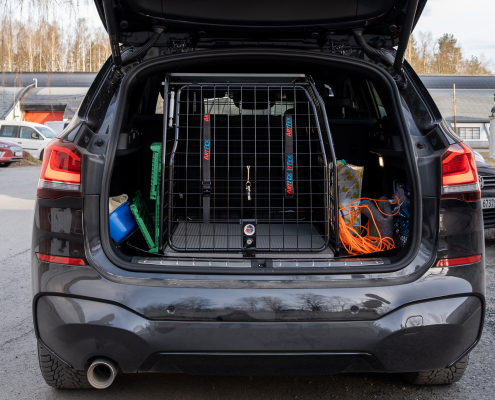 Artfex Medium Bred Hundebur i BMW X1