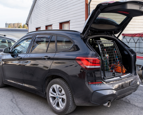 Artfex Medium Bred Hundebur i BMW X1
